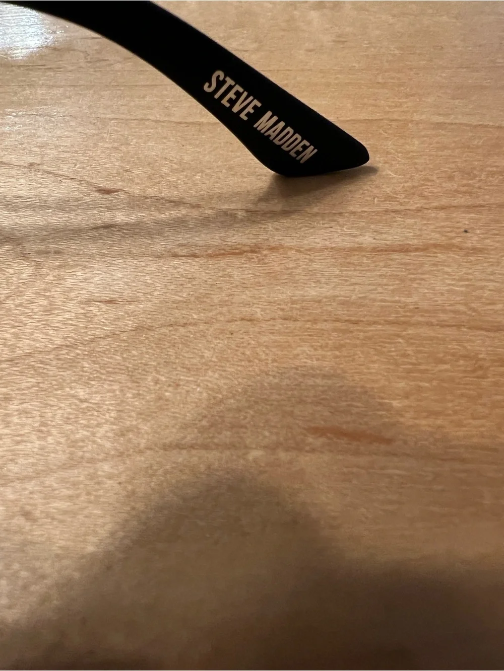 Steve Madden Black Sunglasses Temple Arm with Logo